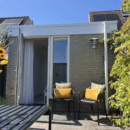 Fijne Vakantiewoning In Domburg Op Loopafstand Strand En Centrum Met Parkeerplaats Eksteriør bilde